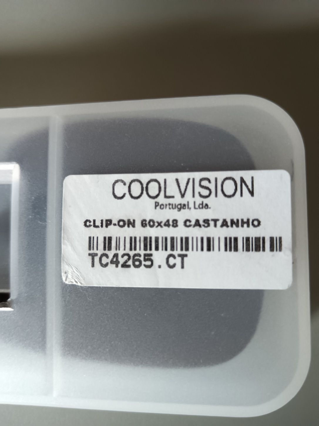Lentes escuras de adaptação aos óculos