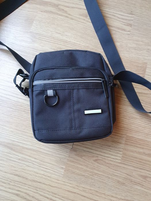 Bolsa homem como nova