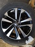 Диски Volkswagen OEM 5NN601025M Tiguan 7x17 5x112 ET40 DIA57,1 Б/У