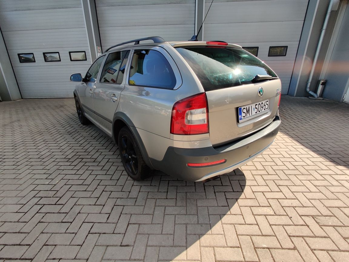Skoda 4x4/scout/navigacja/xenon/hak/tempomat/