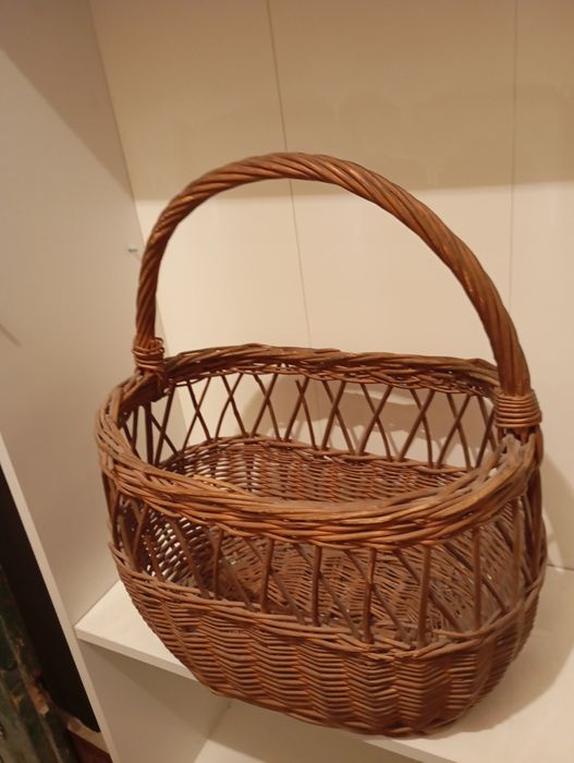 Kosz wiklinowy stan dobry