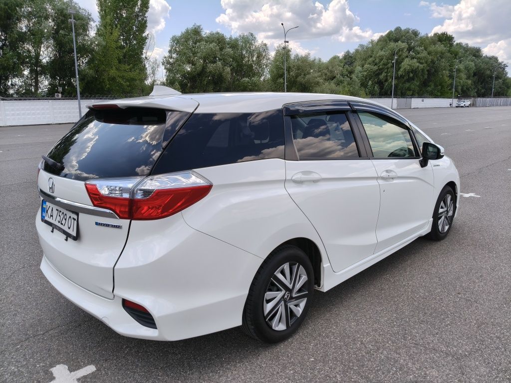 Honda Shuttle 2016, 1.5 гібрид