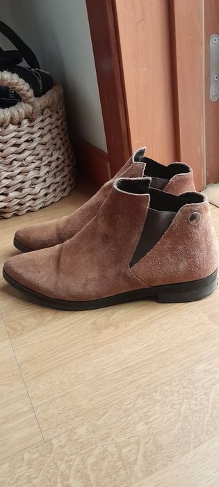 Botins camurça castanho