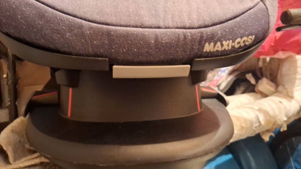 Fotelik samochodowy MaxiCosi Tobi