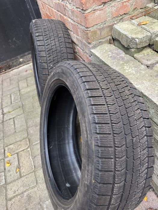 Продам зимову резину Bridgestone Blizzak 245 45 R19.