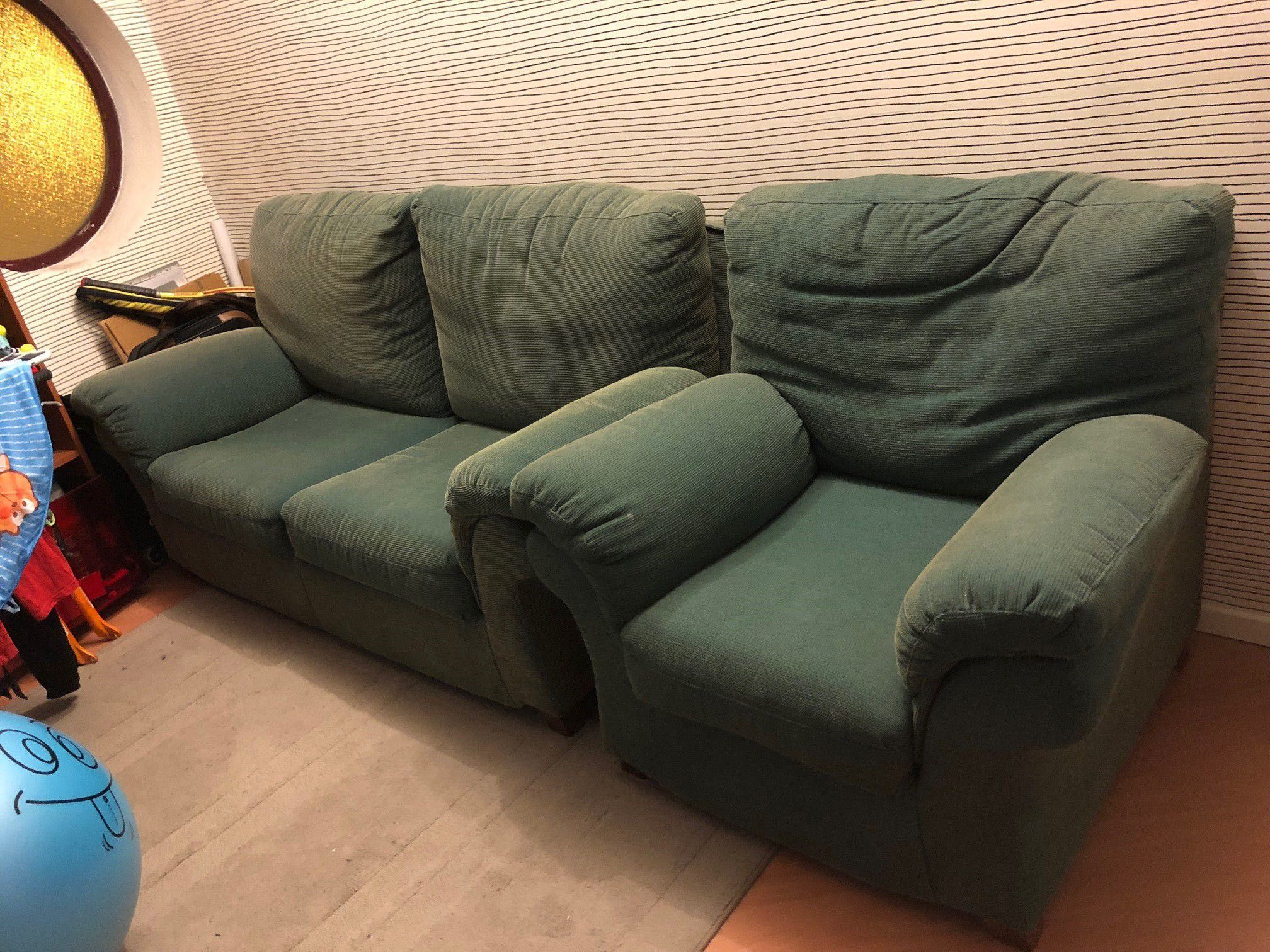 Vendo sofá cama 2 lugares + poltrona