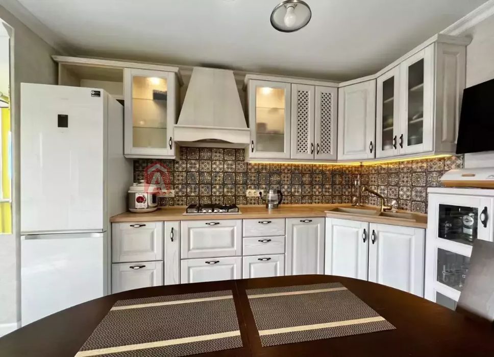 Продам 3-комнатную Слобожанское Брама