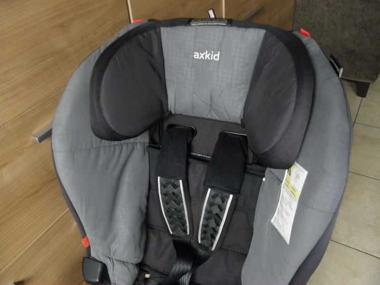 Pokrowiec  do Fotelika samochodowego AXKID minikid DUOFIX 9-25kg