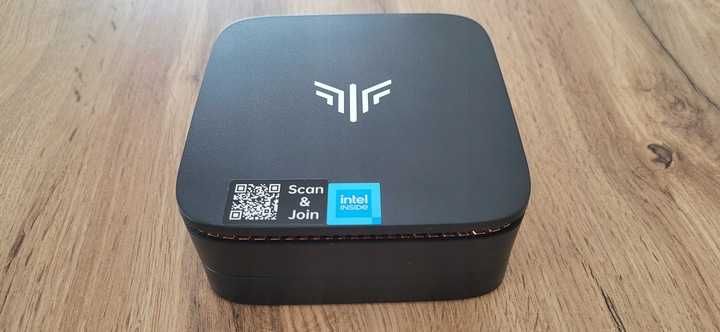 Komputer Mini PC NiPoGi AK1 Plus Intel N95 8GB DDR4 256GB SSD