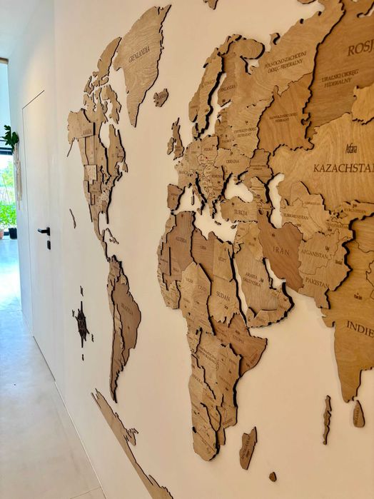 Podróżuj Codziennie – Drewniana Mapa 3D w Kolorze Winchester 170x100cm