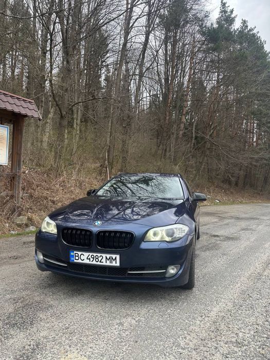 Бмв ф11 520д 2011р