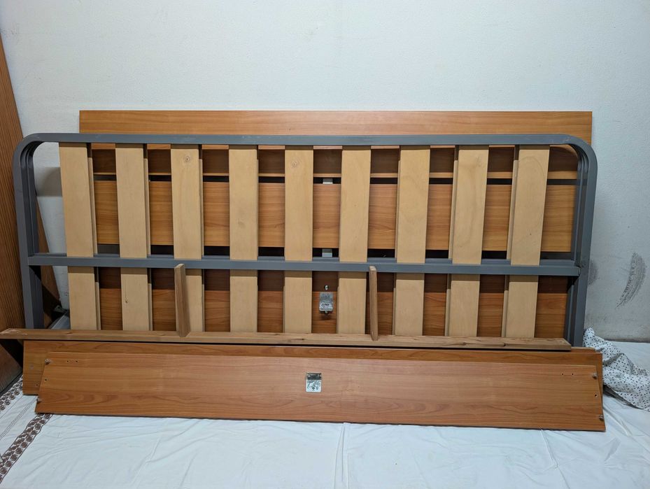 Cama com estrado 175x195