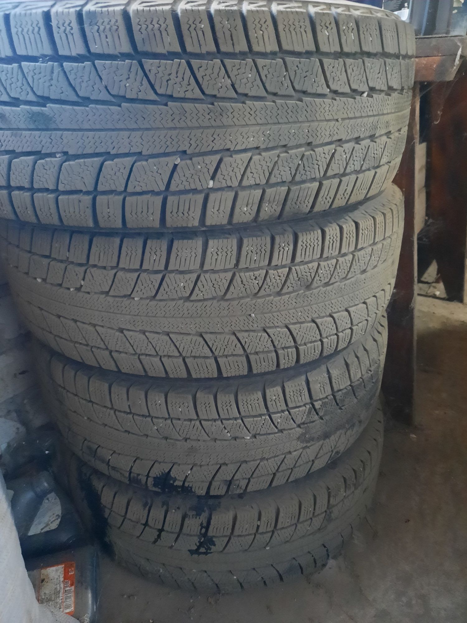 Продам диски с шинами в сборе 4 шт.можно и отдельно,стояли на тойота
