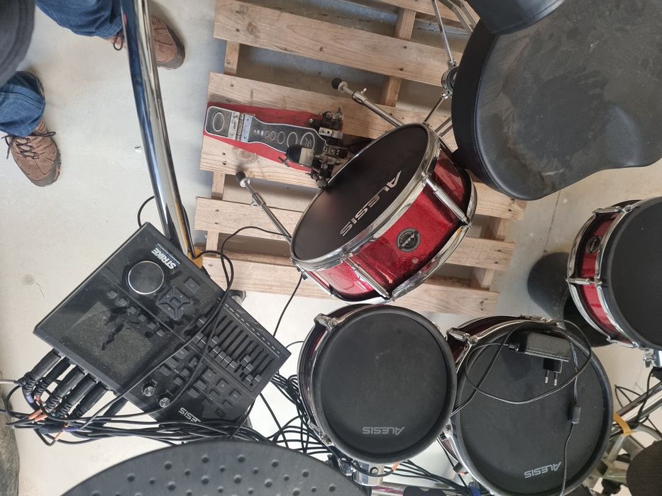 Bateria eléctrica alesis