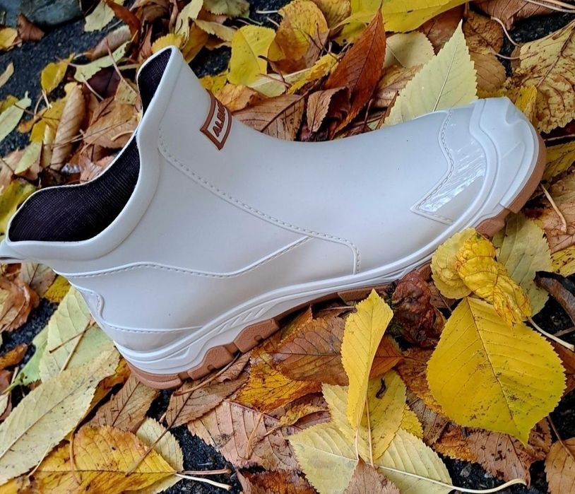 Черевики чоботи гумові дощові