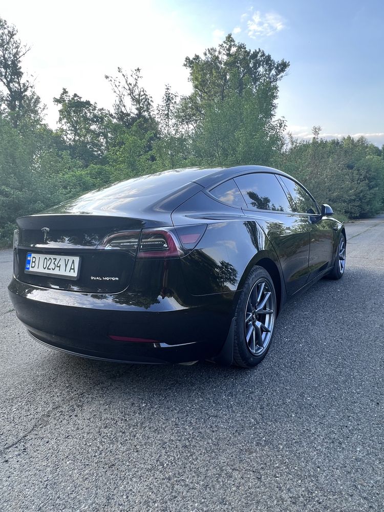 Tesla made 3 2021 рік 7 місяць