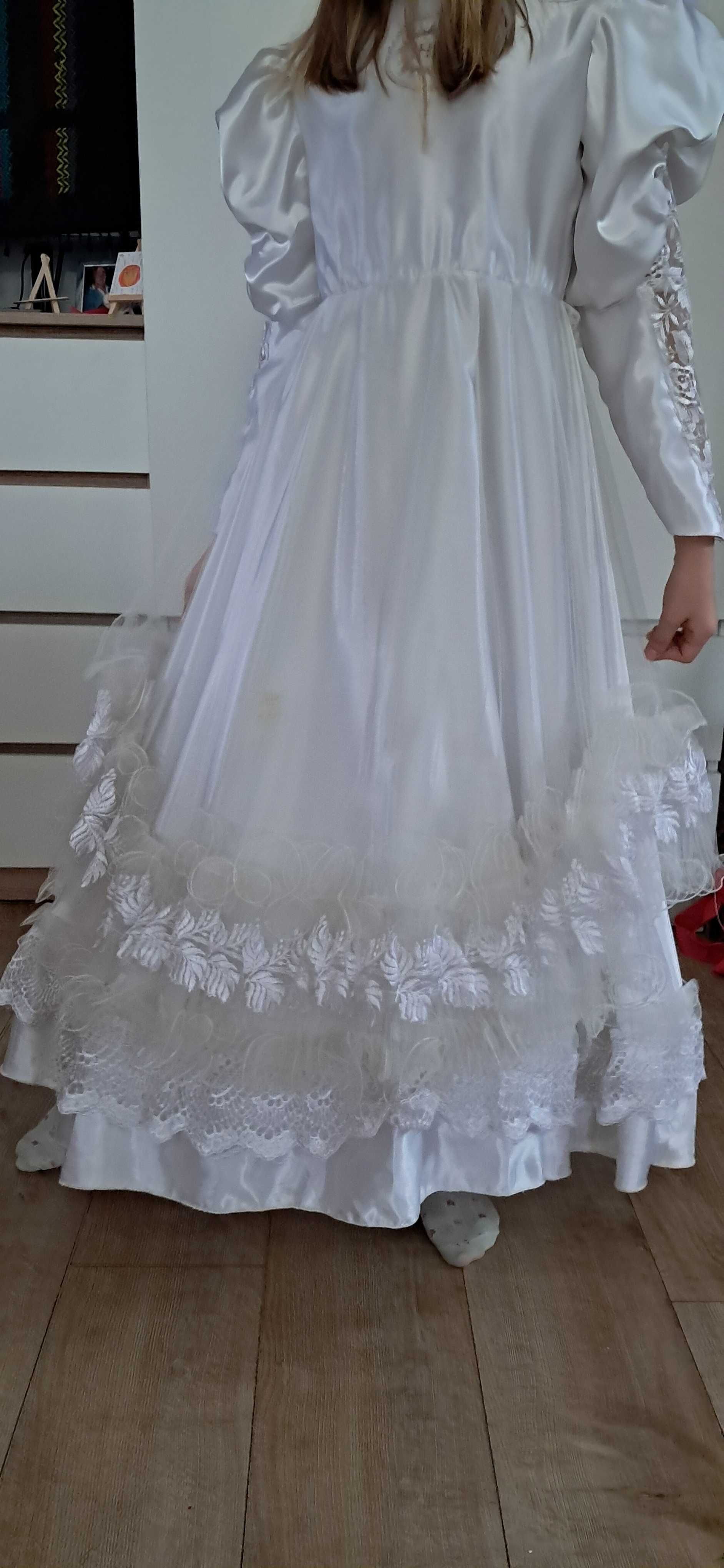 Ponadczasowa sukienka komunijna do 140cm