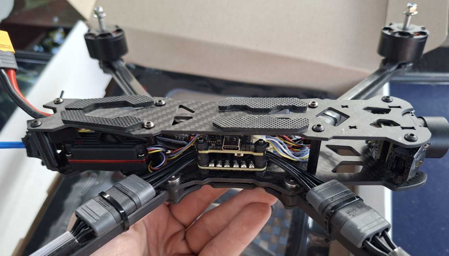 теплловізійний 10 дюймовий FPV дрон 3.3Ggz Rush solo max 4W  2.4Ggz