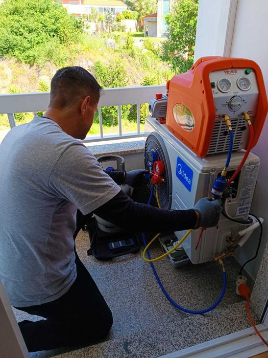 Técnico Reparação Ar Condicionado