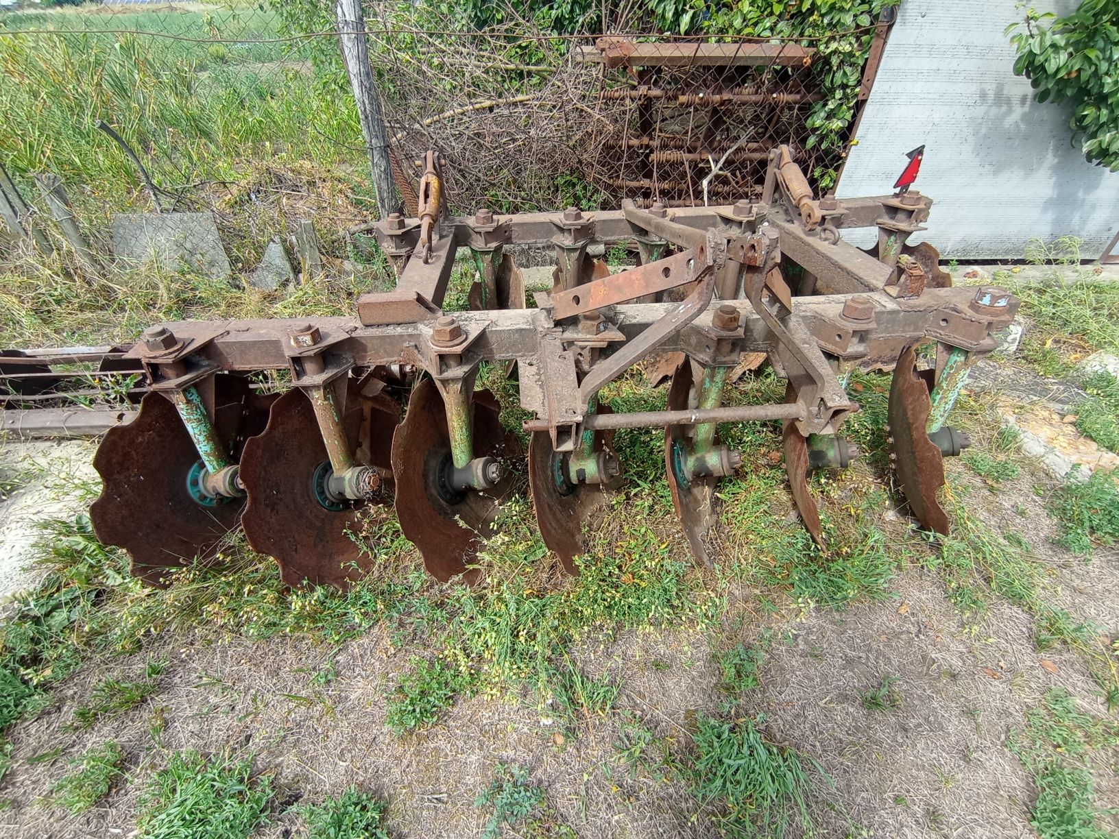 Продам дискову борону АГ-2,4 у гарному робочому стані