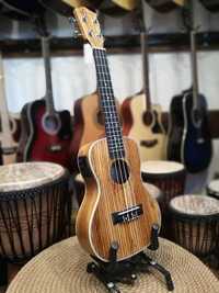 Elektroakustyczne ukulele koncertowe Ever Play UK24-65 EQ