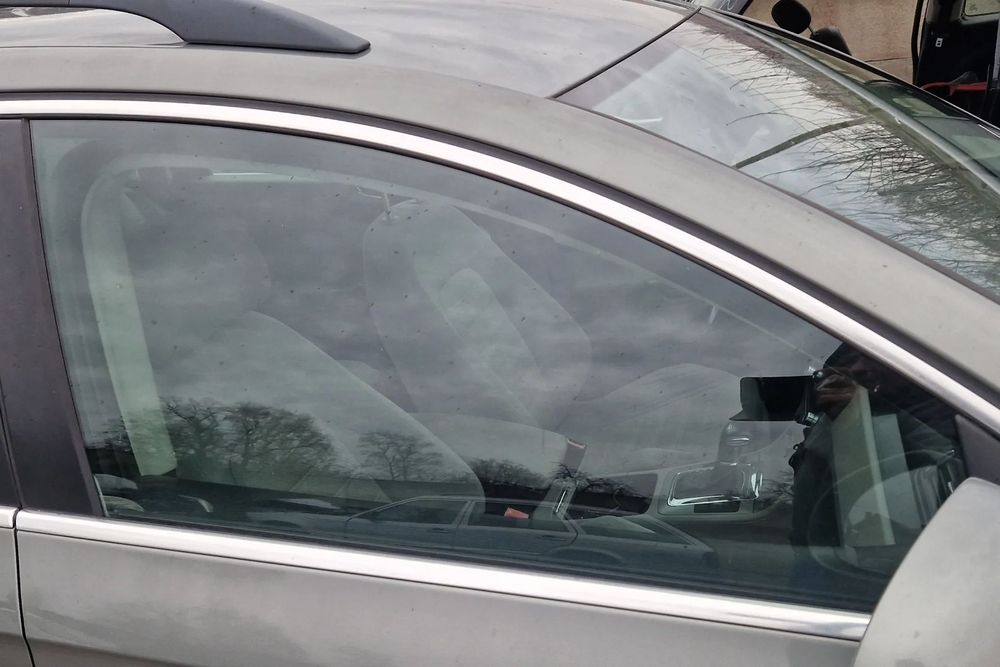 VOLKSWAGEN PASSAT B6 SZYBA DRZWI PRAWY PRZÓD