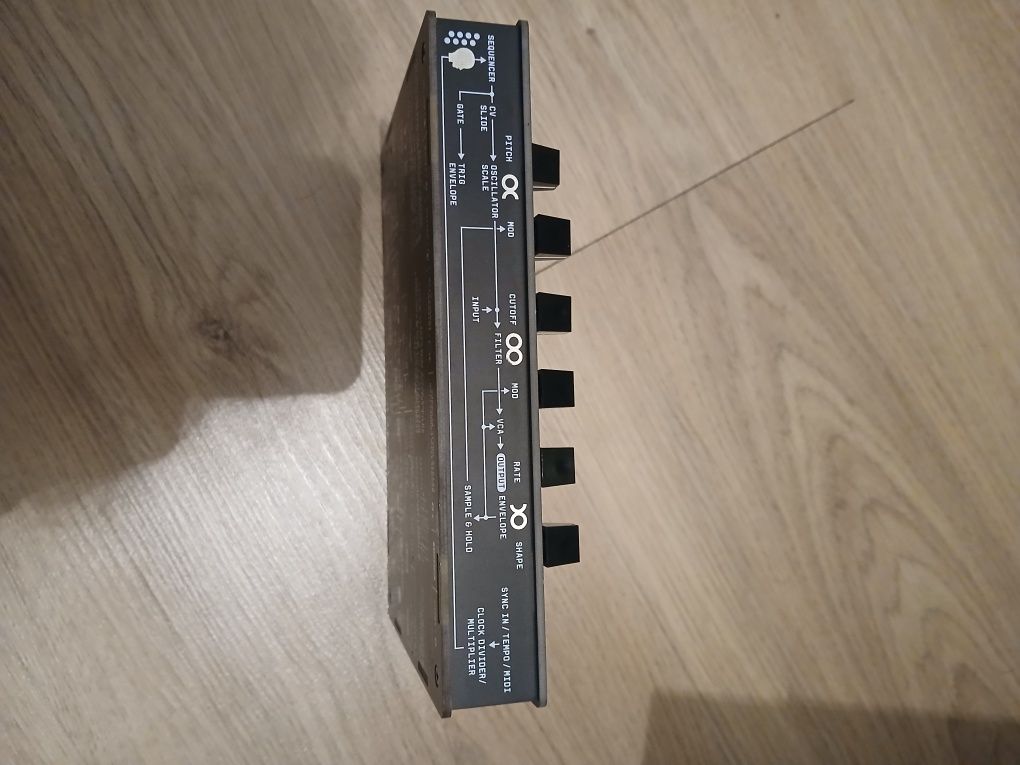 Sintetizador Bastl instruments SOFTPOP SP2