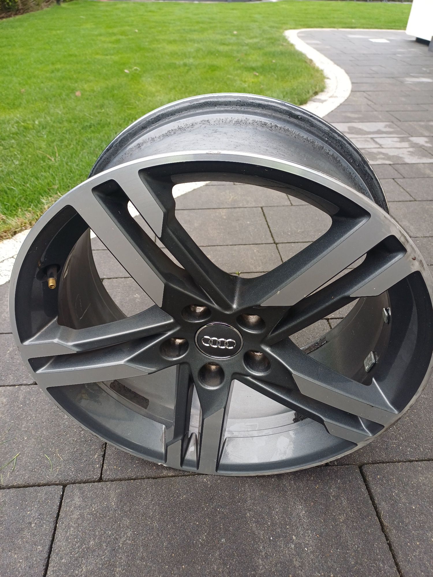 AUDI A4 B9 B8 8W S4 A6 Q5 ROTORY 18''