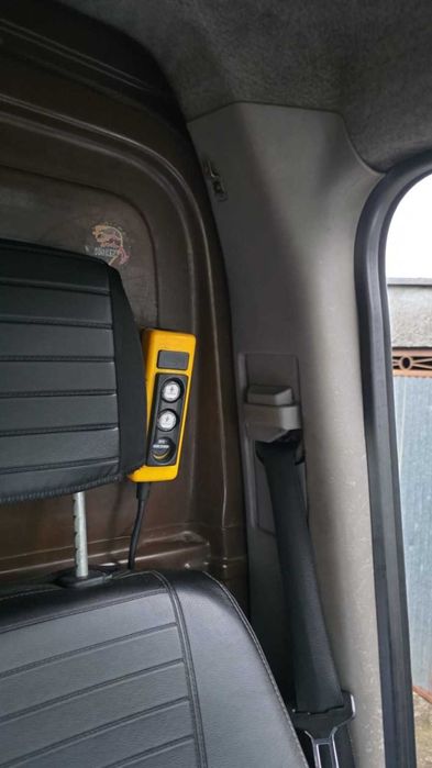 2008 Mercedes-Benz Sprinter com Báscula