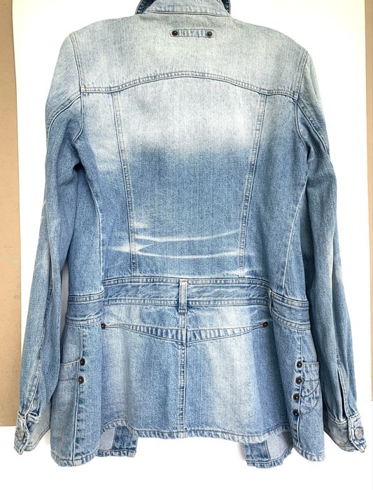 Піджак джинсовий приталений жіночий, розмір М