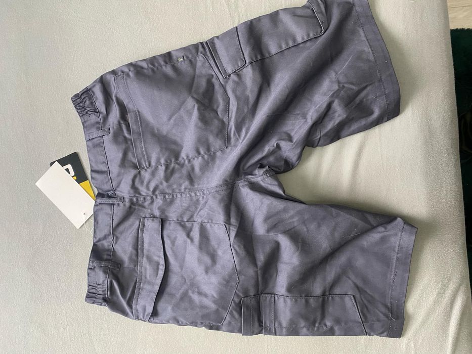 Męskie spodenki do pracy firmy Cerva