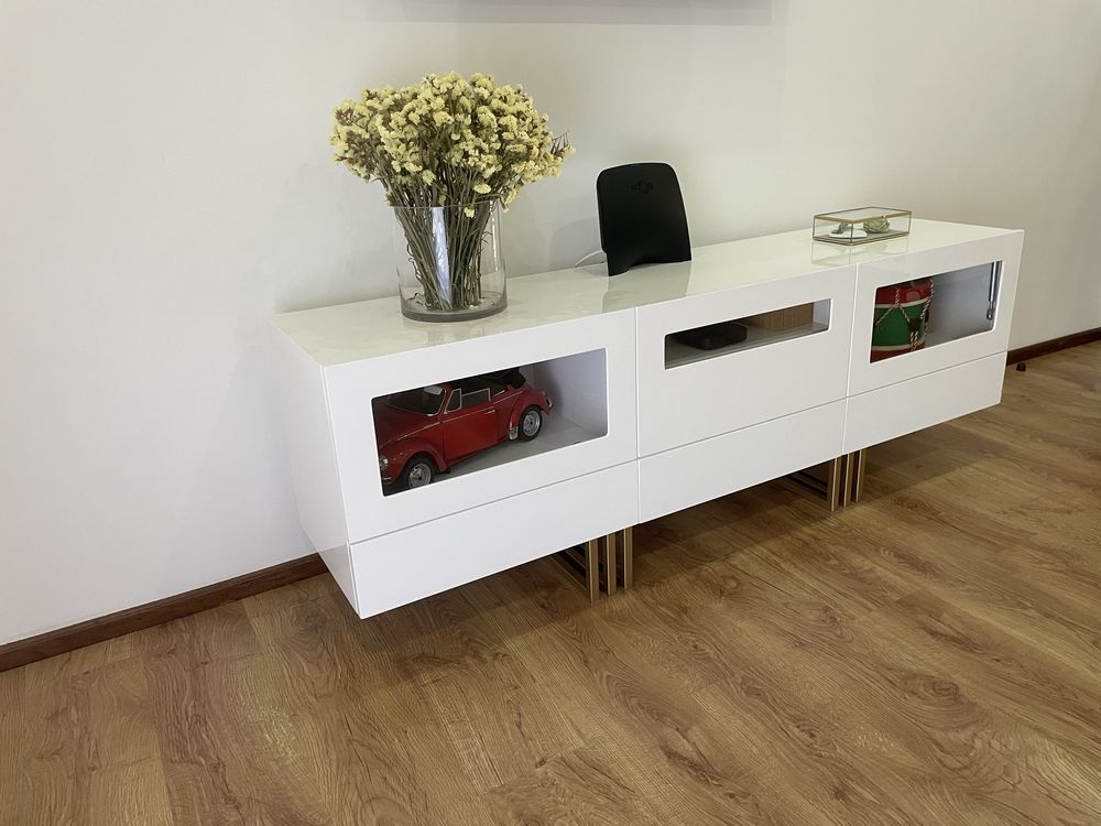 Consola TV branco lacado