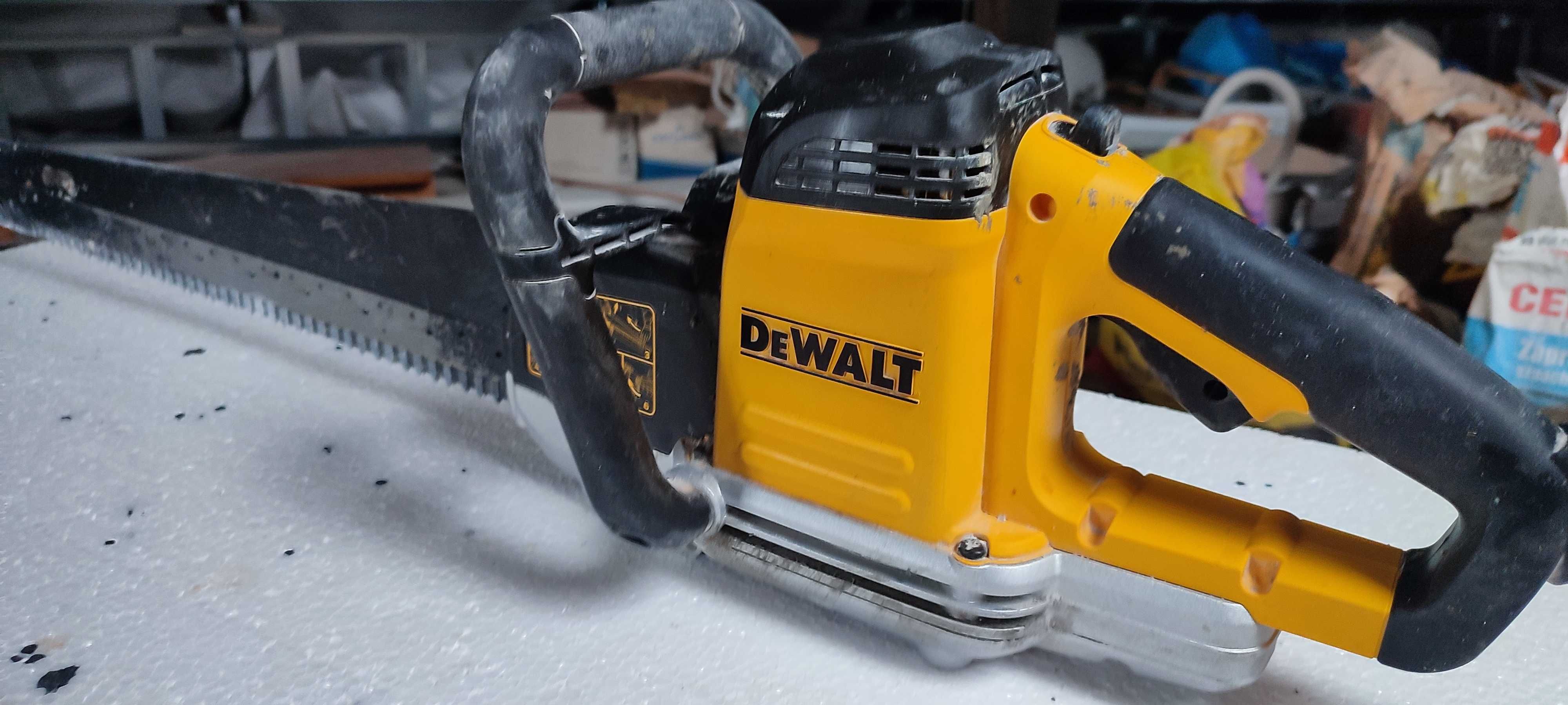 DeWALT Piła szablasta ALIGATOR- DWE398-QS