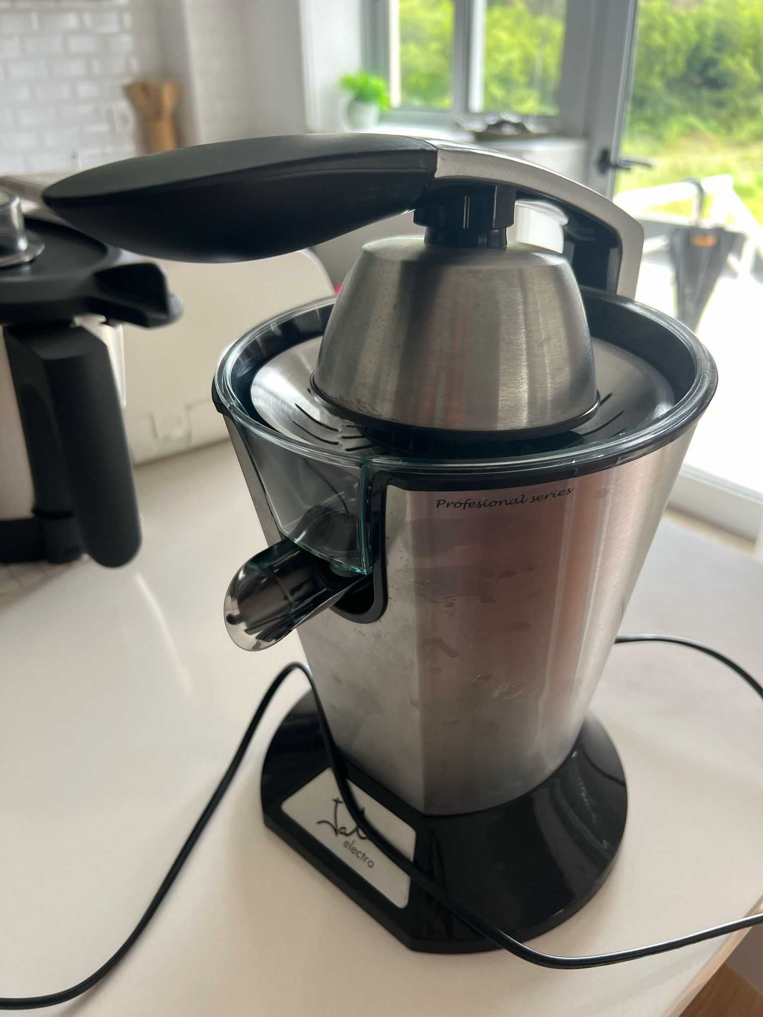 Espremedor Jata JEEX1045 Inox – 600W com braço