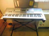 Keyboard Yamaha PSR E-413 + statyw + torba. pianino elektryczne casio