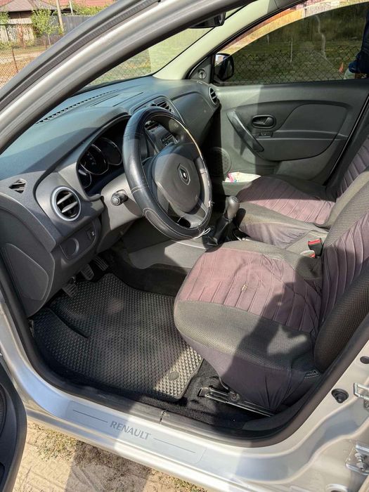 Продам машину Renault Logan 2