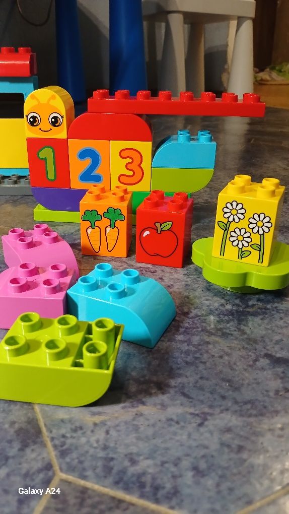 Набори lego duplo гусениця,потяг і аеропорт