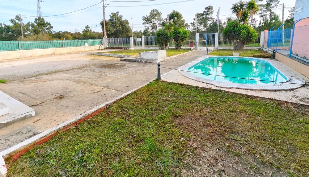 LOTE 1700m2 (700m2 c/moradia + 1000m2 p/comércio)