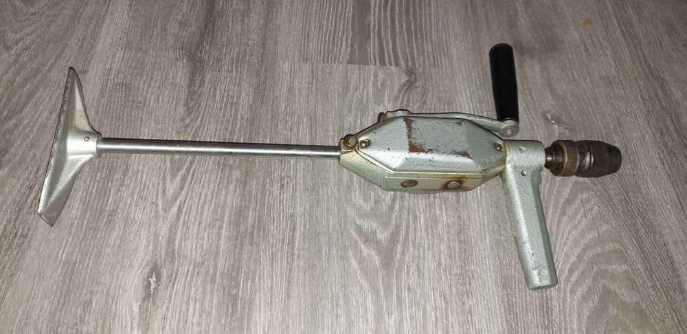 Zabytkowa wiertarka ręczna MADE IN USSR