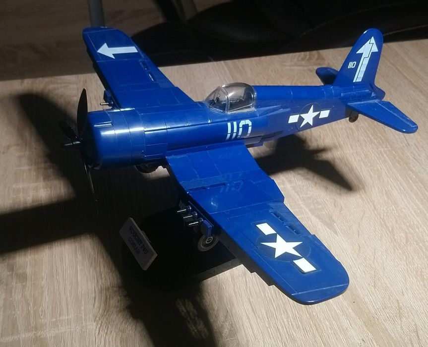 Cobi samolot corsair