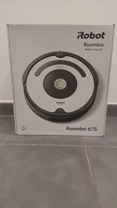 Aspirador Roomba 675 c/ caixa