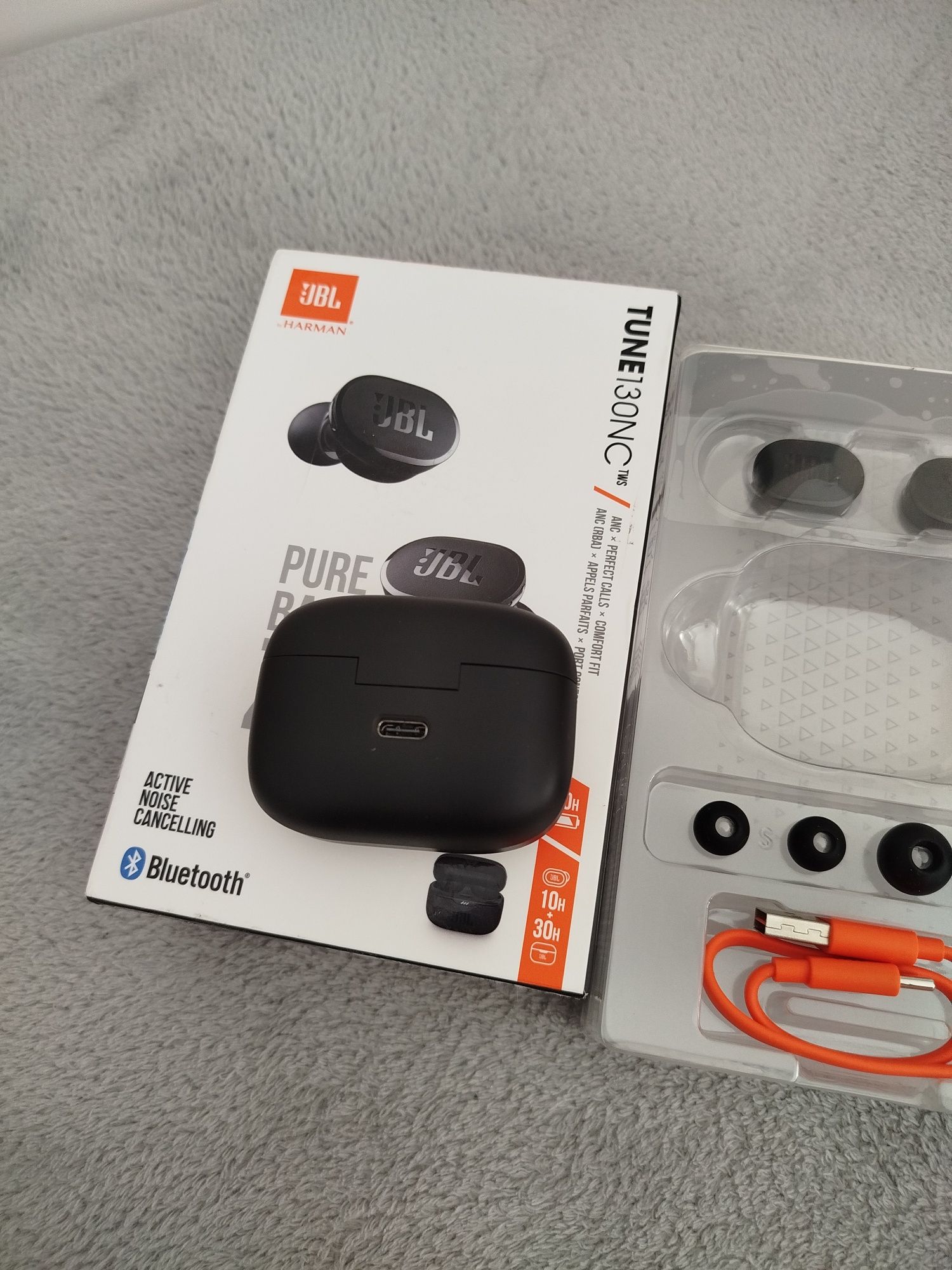 Auriculares JBL tune 130 NC