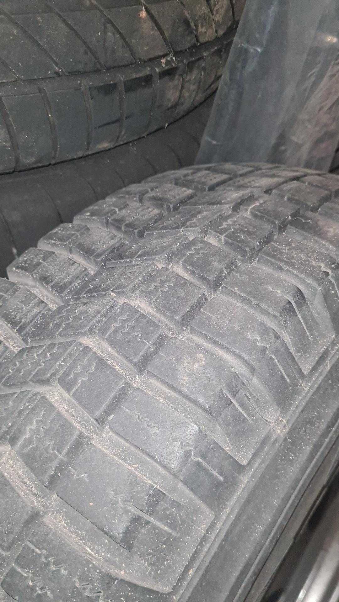 Land Rover Discovery Jante ferro Pneu XPC Michelin 205 x 80 x r16