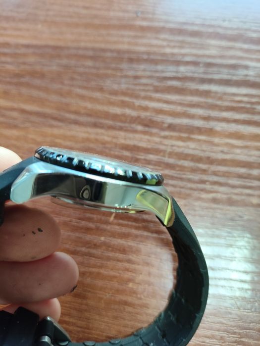 Продам годинник Calibre