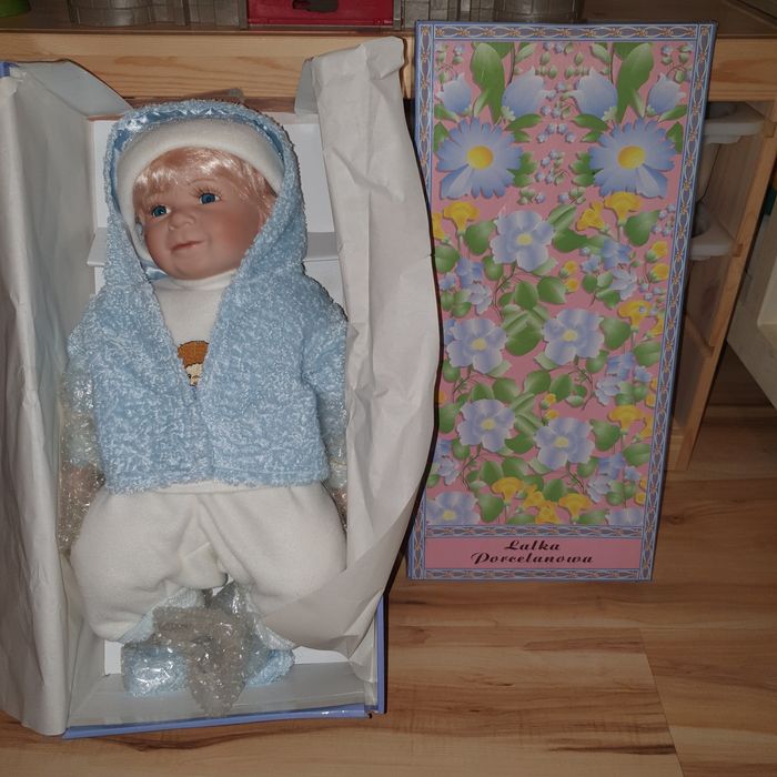 Nową lalka bobas jak prawdziwy 50 cm w pięknym ubraniu i opakowaniu