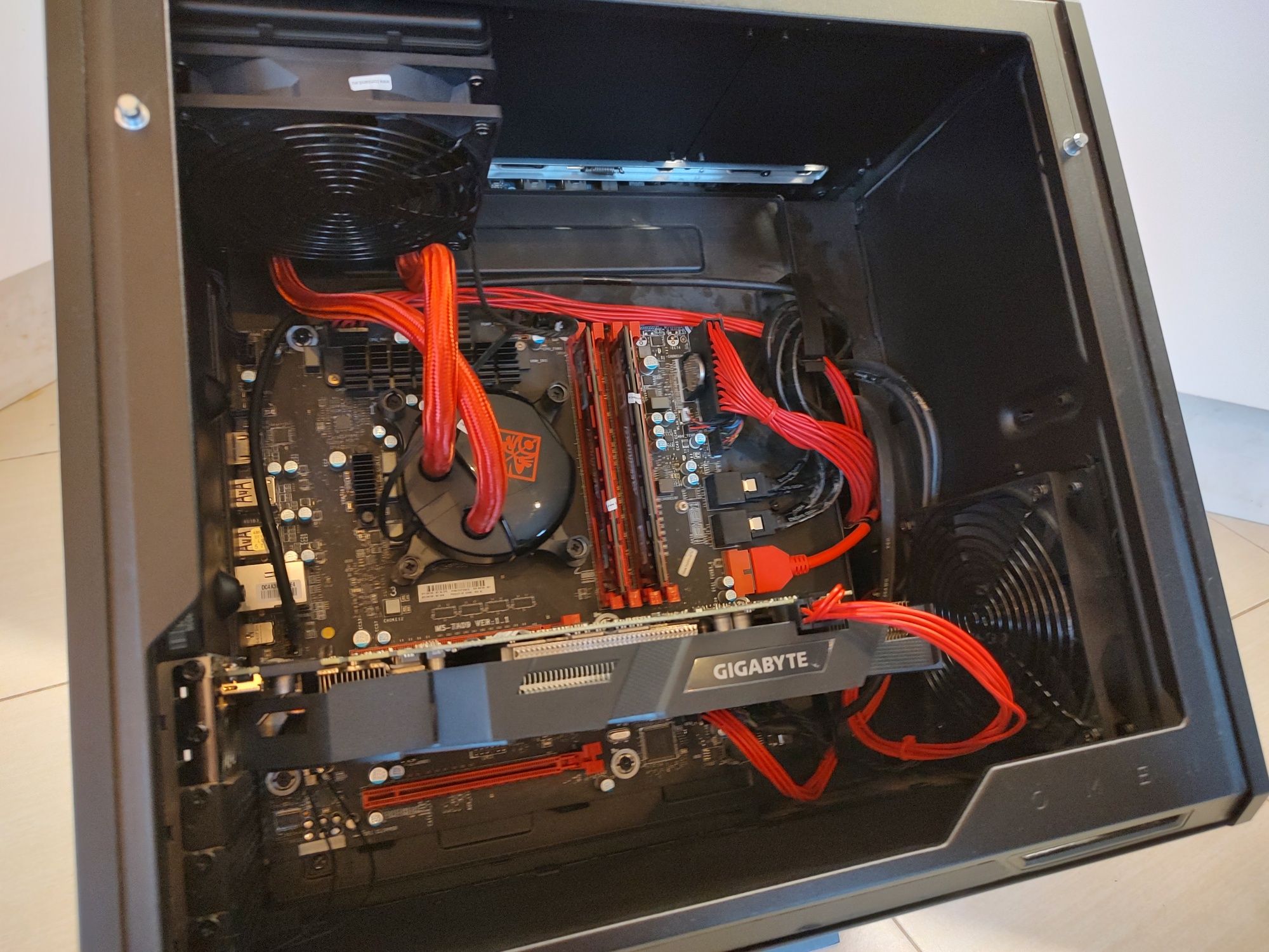 Komputer HP OMEN X 900 desktop 53L