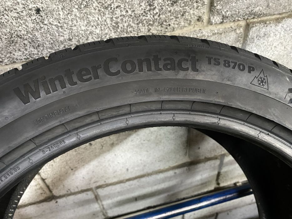 Зимові шини 245/45 R19 (102V) CONTINENTAL