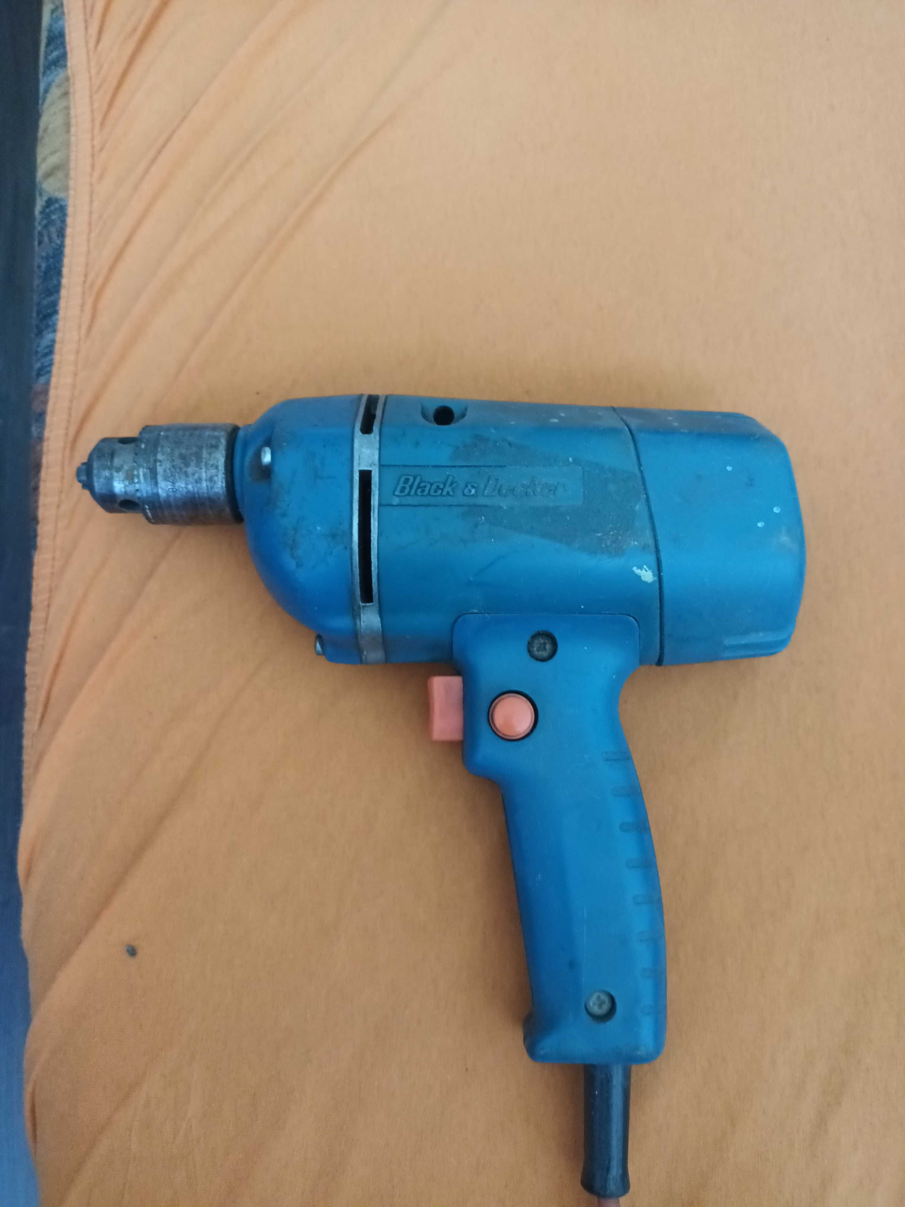Black & Decker  Wolf wiertarki 2szt. dobre z dawnych lat stan bdb