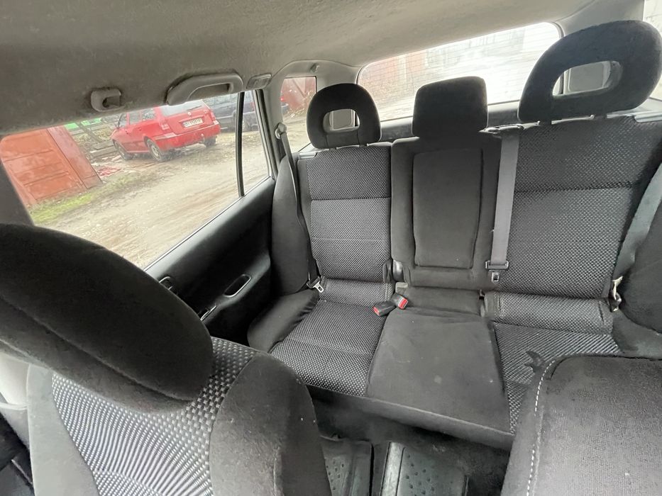 Продам ланцер 9 1,6 бенз