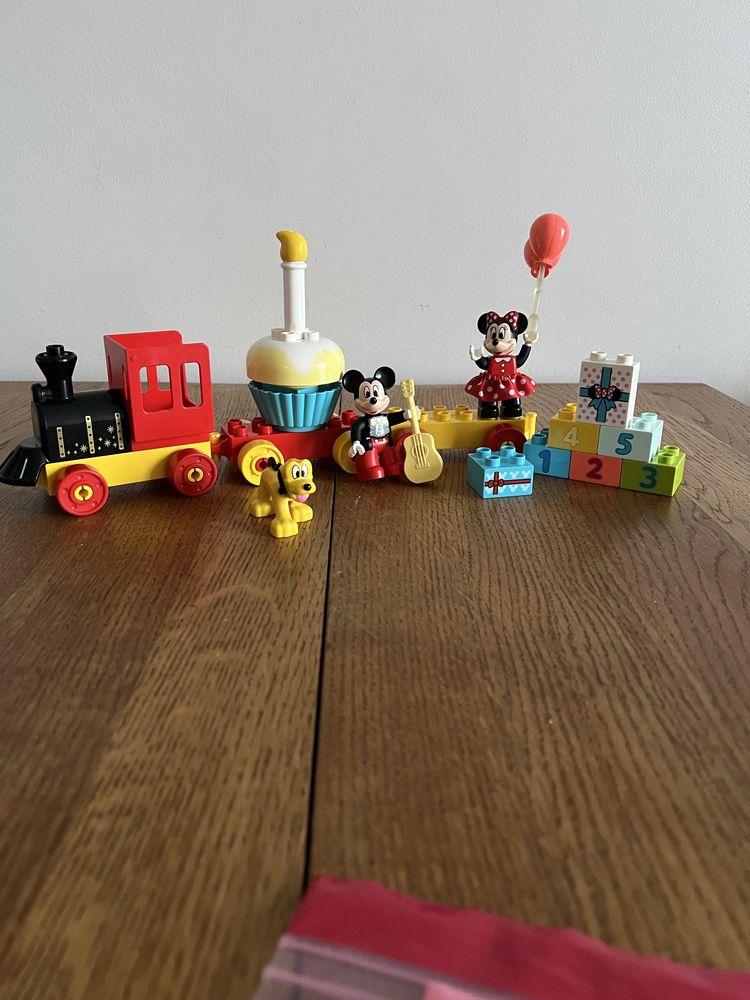 Lego Duplo Urodzinowy pociąg myszek Miki i Minnie